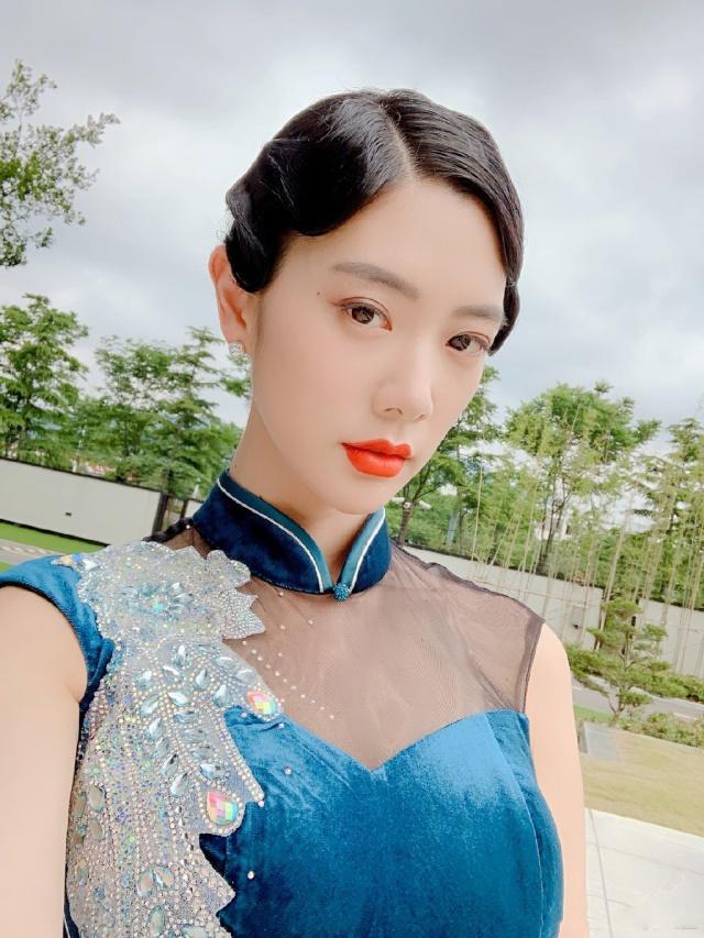 玫瑰与烈酒